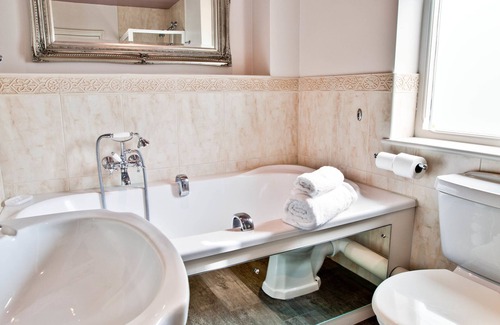 Chelmsford Hotel | Pontlands Park