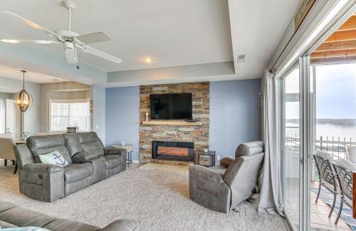 Lakeland Apartment | Pool Access at Waterfront Lake Ozarks Rental!