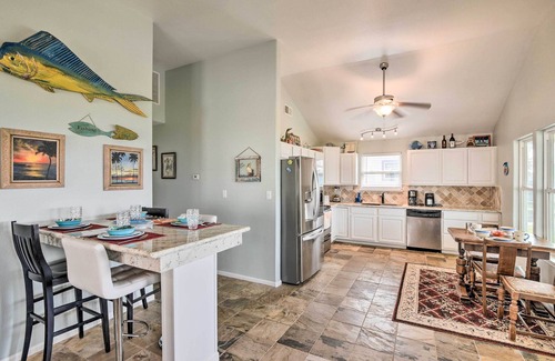 Terramar Beach House | Pool Access & Walk to Beach: Galveston Home