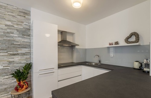 Strozanac Apartment | Pool and Beach Residence Spalatum