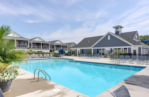Marblehead House | Pool and Fishing Pier Access Marblehead Home!