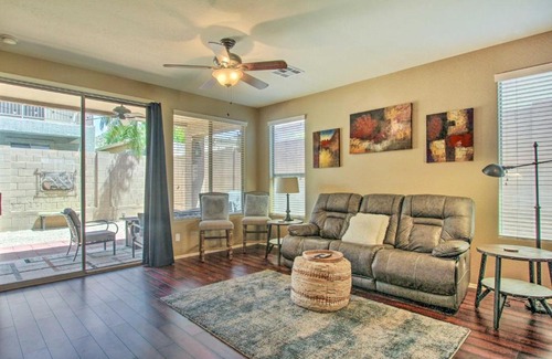 Tramonto House | Pool and Hot Tub Access Home in North Phoenix