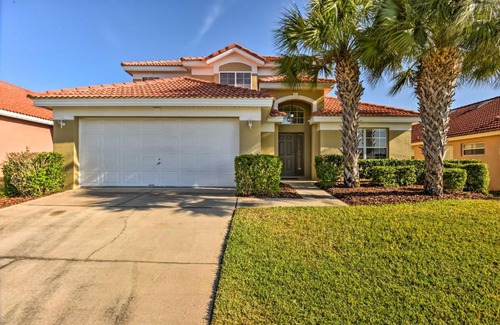 Solana Villa | Pool and Hot Tub Resort-Style Davenport Villa