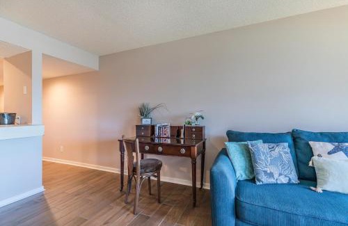 Oceanmarsh Subdivision House | Pool and Ocean Views - First Floor Villa on Harbor Island