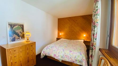 San Bernardino Apartment | Pool and Sauna! San Bernardino 3-Bedroom Apartment with Free Parking and Wifi, Netflix Account Available!