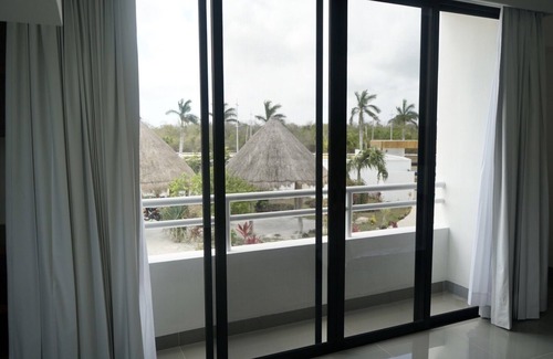 San Miguel House | POOL AND TIKI HUT (Casa de Mario 4) Outdoor shower, bar, waterfall,restroom