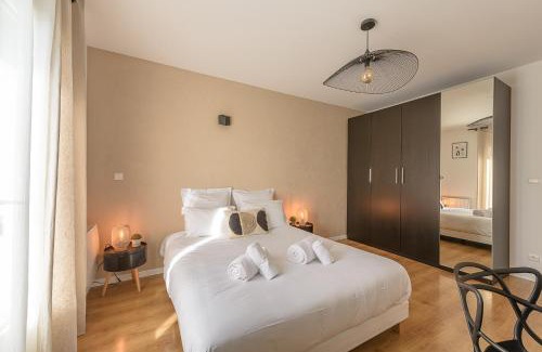 Veyrier-du-Lac Apartment | POOL and VIEW, Optez pour ce Luxueux appartement avec vue lac Annecy et PISCINE by LLA Selections