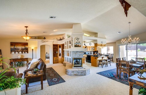 Lake Havasu City House | Pool, Bar and Grill Lake Havasu Oasis!