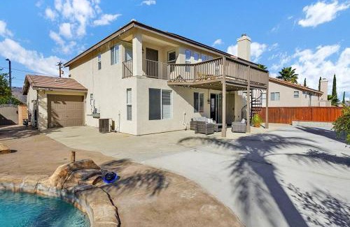 Lake Elsinore House | Pool-BBQ-View-Balcony-Fireplace-King-Garage-WD