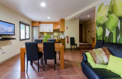 Melgaco Villa | Pool | BBQ | Wi-Fi | Parking | New to Vrbo