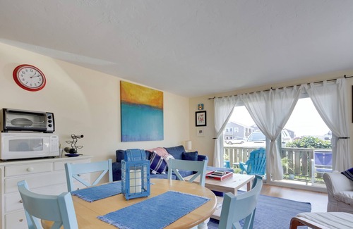 Provincetown Condo | Pool & Beach Access: Coastal Condo in Provincetown