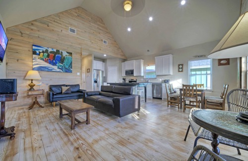 Flour Bluff House | Pool, Boat Dock, Balcony w/Bay Views | Cooper's Hawk by AvantStay