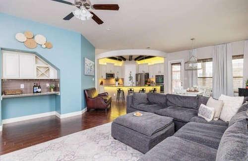 Cedar Park House | Pool, Casita, Movie Room | The Wilson - Portoro