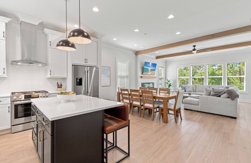 Seagrove Beach House | Pool, Close to Beach, Luxury, 6 Ensuite Bedrooms
