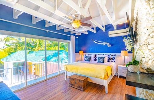 Gambier Apartment | Pool Cottage BC