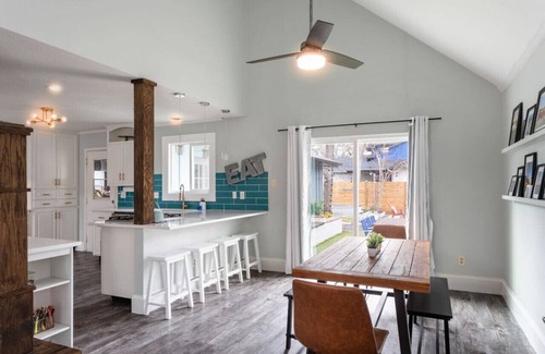 The Hermitage House | Pool Fire Table Propane BBQ Smart TVs 4 bd