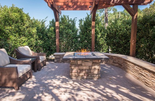 Wilmington Condo | Pool. Free Breakfast. Gym. Near Wrightsville Beach.
