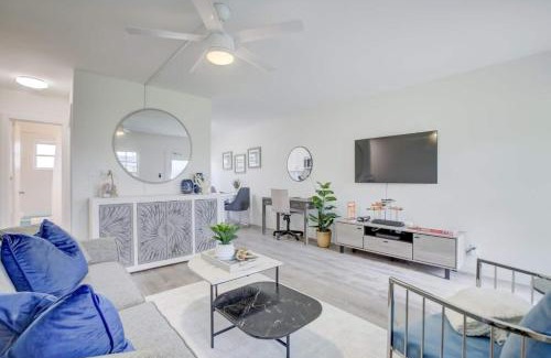 Middle River Terrace Apartment | Pool Free Wifi Parking Smart Tv