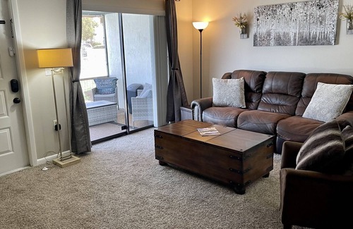 Sun 'N Lake Condo | Pool Front