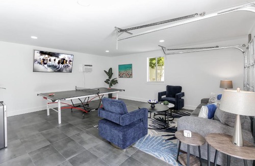 Lauderdale Beach House | Pool, game room, near beach