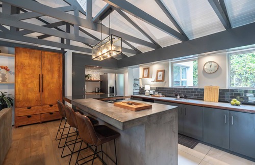 Die Boord House | Pool & Garden Winelands Retreat