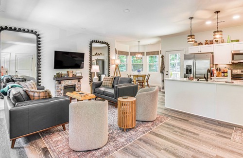 Clayton House | Pool & Golf Access: Family Cabin in Clayton