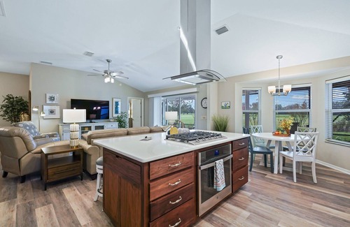 Belvedere House | Pool, Golf Course View Home, 4 place golf cart