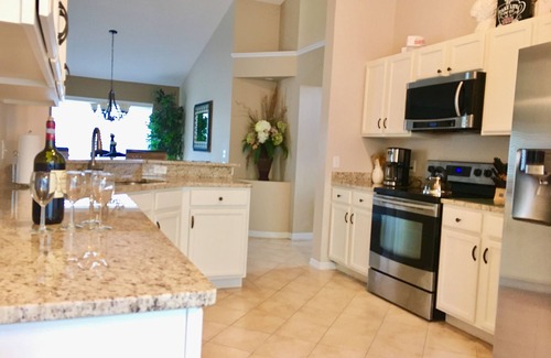 Bridgewater Crossing Villa | Pool heat included from 10/01 to 04/30! Close Disney -15 min- and shops! Privacy