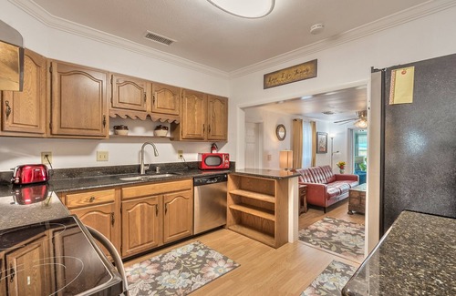 Hawks Park House | Pool home 1.5 blocks from the river & 10 mins to the beach.