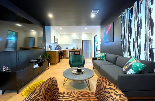 MLK House | Pool Home Encore Rainey Street-6 Minute Drive