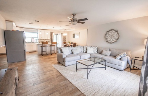San Carlos Park House | Pool Home in Beautiful San Carlos, 10 Mins from airport, 15 Mins from beach
