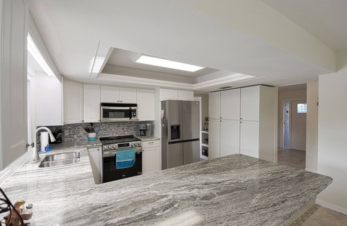 Fort Myers Shores House | Pool Home in Fort Meyers
