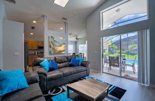 Solana House | Pool Home in Gated Resort with Extensive Amenities Close to WDW