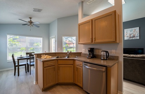Solana House | Pool Home in Gated Resort with Extensive Amenities Close to WDW