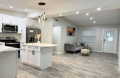 Seminole House | Pool Home in Seminole 5miles to Beach