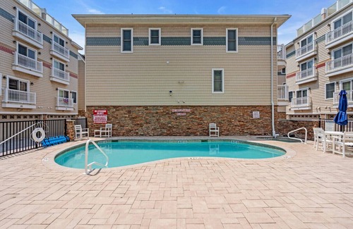 Seaside Heights House | Pool & Hot Tub Access, Steps to Beach & Boardwalk