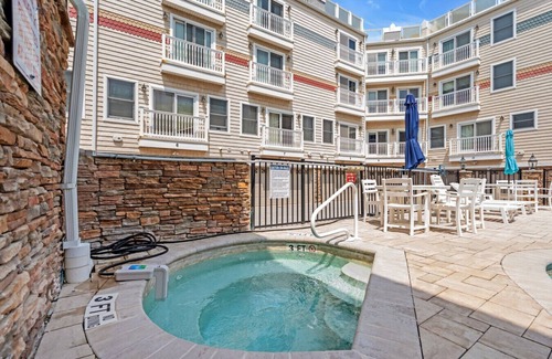 Seaside Heights House | Pool & Hot Tub Access, Steps to Beach & Boardwalk
