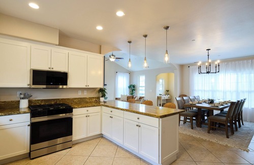 Templeton House | Pool, Hot Tub, Bar, GameRoom & Gym-Wine Country Oasis near Paso, Fair, WaterPark