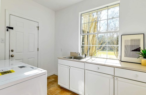 Dripping Springs House | Pool, Hot Tub, Fire Pit, + Large Yard!