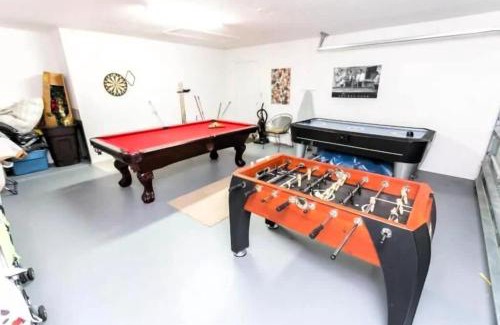 Cumbrian Lakes House | Pool Hot Tub Game Room Near Theme Parks