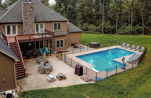 Potts Grove House | Pool, Hot Tub, Indoor Slide, PICKLEBALL, Game room, and so much more. Sleeps 20.