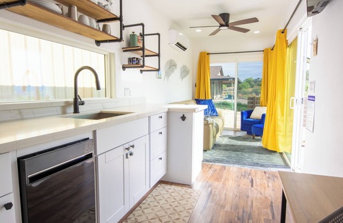 Cornville Cottage | Pool, Hot Tub, King Bed, Views, close to Sedona! Unique Shipping Container home!