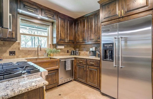 Keller House | Pool, Hot Tub, Veranda, 1 Acre w/mature Tree’s