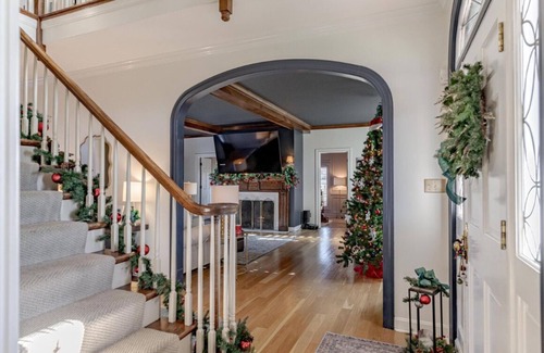 Simpsonville House | Pool. HotTub. Bourbon Trail. Churchill Downs. Keeneland. Outlet Mall. KY Derby.