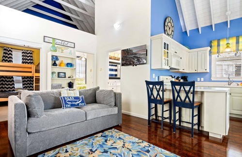 Moody House | Pool | Hottub | Pickleball | Sauna | Game's & More