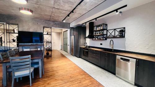 Nor-Nork Villa | Pool House