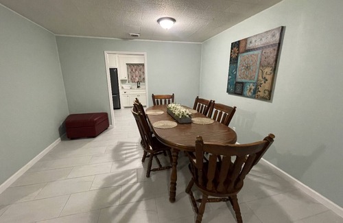 Harlingen House | Pool House in Harlingen Tx!