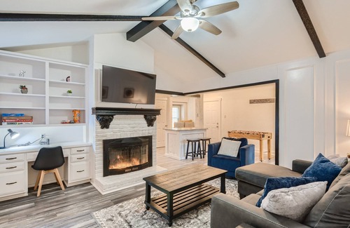 Wylie House | Pool house in Wylie, TX 10min. from George Bush Turnpike