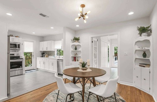 Riverside Heights House | Pool House Oasis – Home for 6