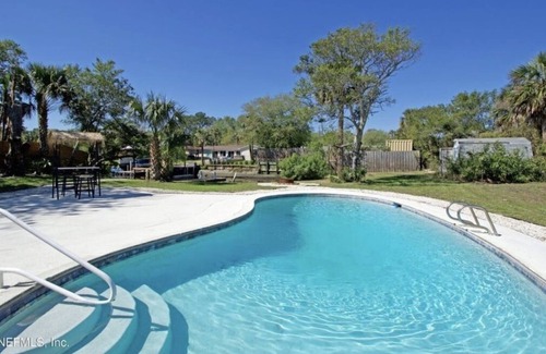 Isle of Palms House | Pool House on a water minutes from Beach/Mayo hospital